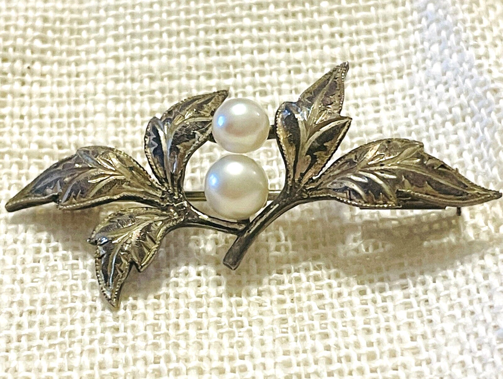 Antique Silver Leaf Pearl Brooch 1.5" Pin Tube Trombone Clasp Unsigned 3.27g